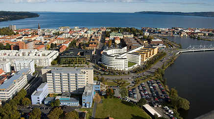 Jönköping University seen from above with Lake Vättern in the background