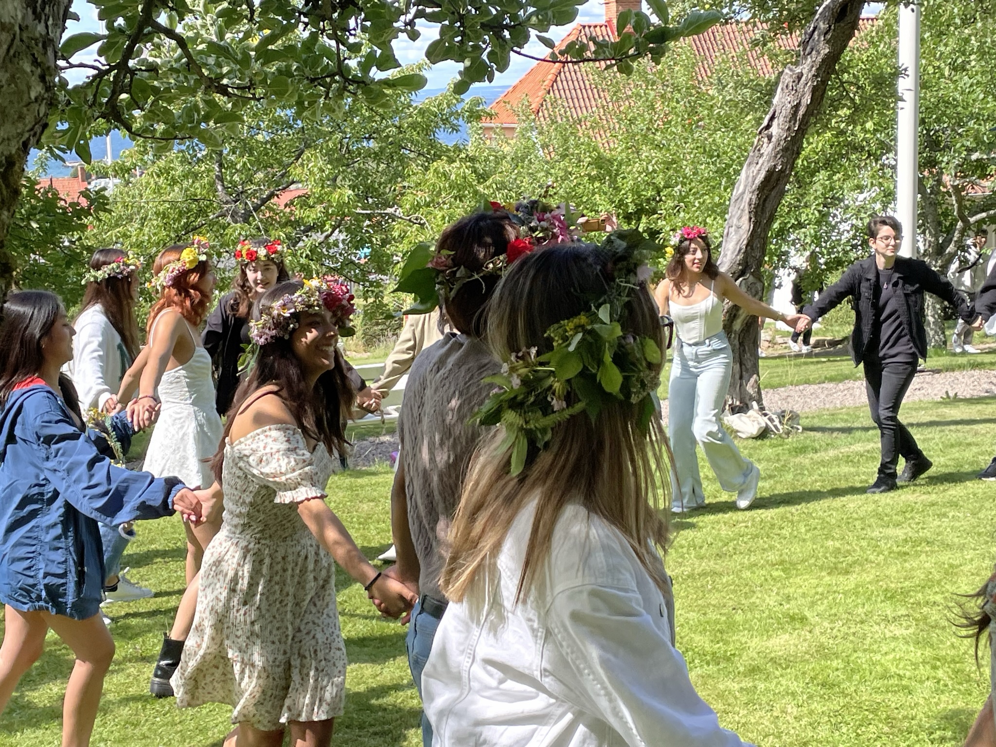 Dancing around the midsummer pole is a Swedish tradition