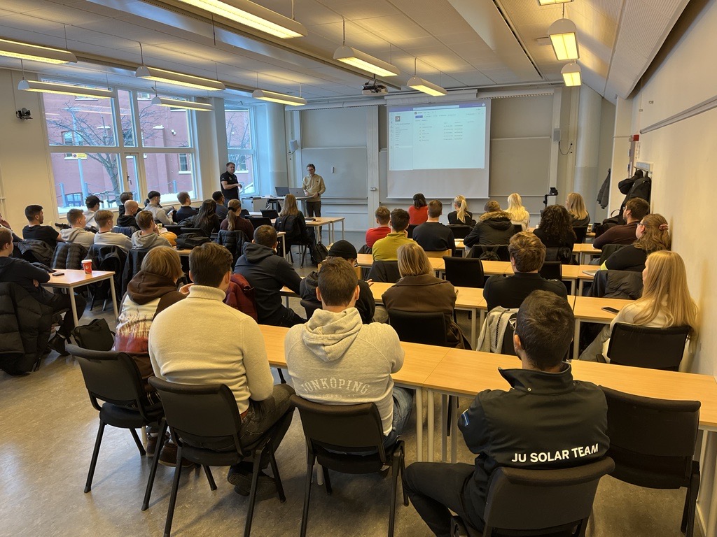 Students and teachers at Jönköping University.