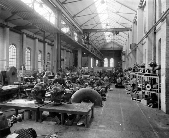 Interior picture from JMW’s foundry as it looked before the fire in the 1960s. At the renovation the cupola was removed and replaced with a lightweight concrete ceiling. The original roof truss is still there in the building which now houses the university library. Photo from Jönköping county museum.