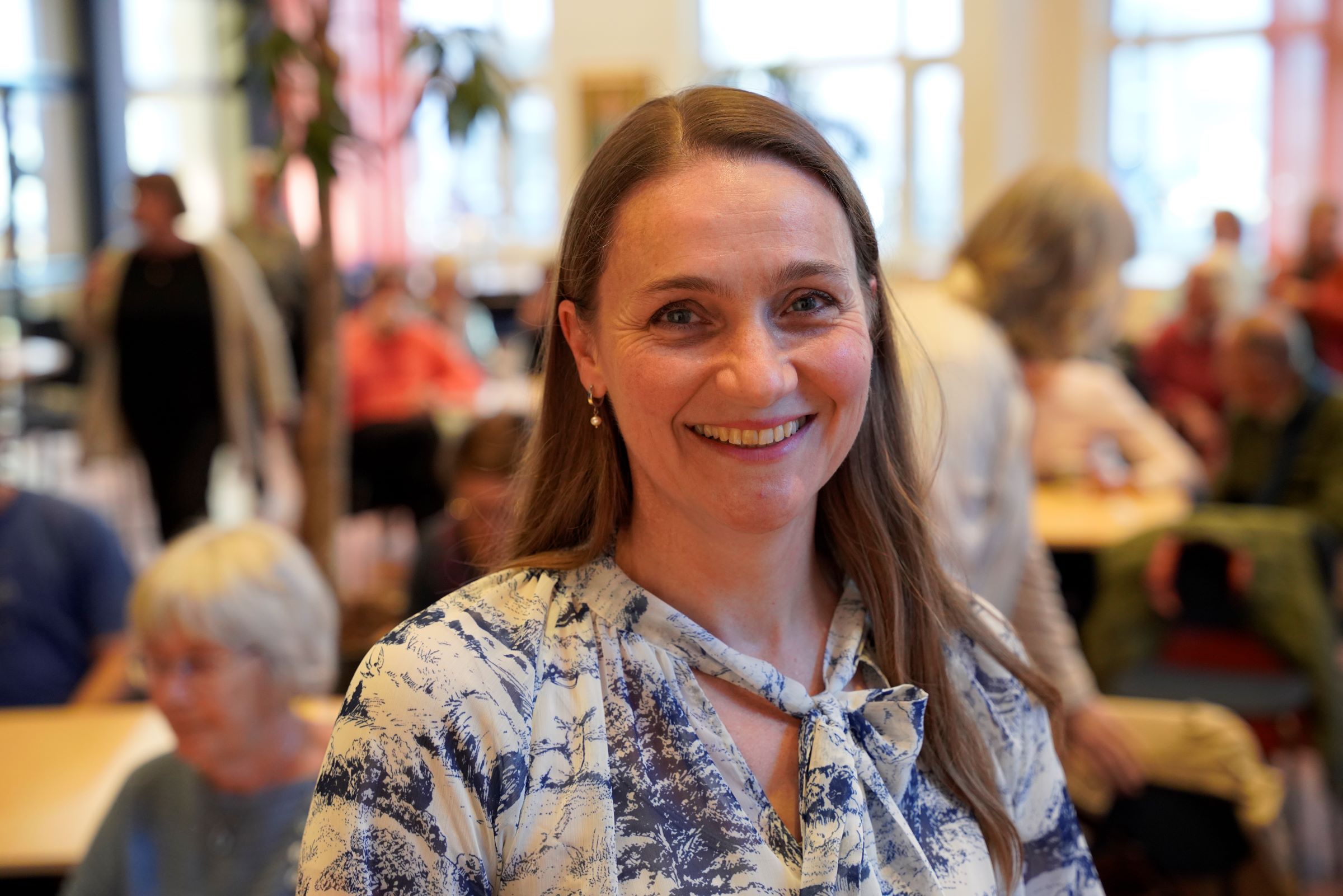 Smiling woman.