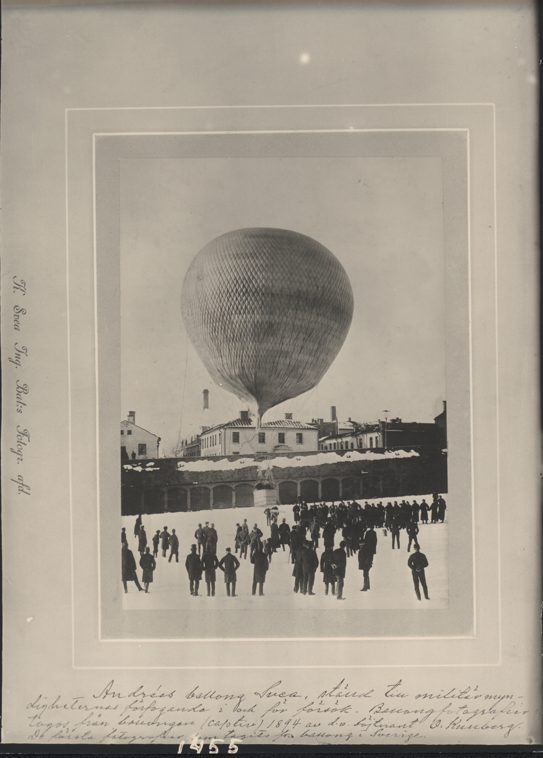 Gammalt foto av en luftballong