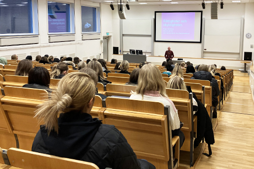 New students arrive at the School of Health and Welfare