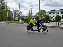 Sofi Fristedt and Oskar Jonsson on their way to Jönköping.