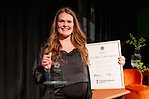 Foto på Eveline, vinnare i Årets unga ledande kvinna